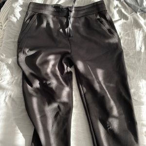 Plain black pants never worn